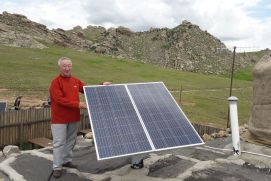 Prof Enebish Namjil, project partner in the BMBF-funded PV-2-Heat project, setting up a new PV system.